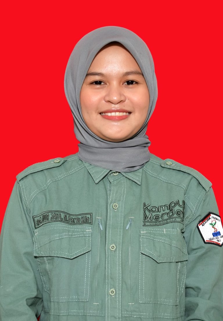 Ketua Program Studi Akademi Farmasi Tadulako Farma